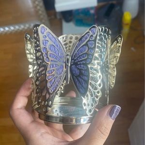 Single wick candle holder